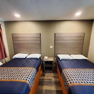 Double Room Two Double Beds Non-Smoking